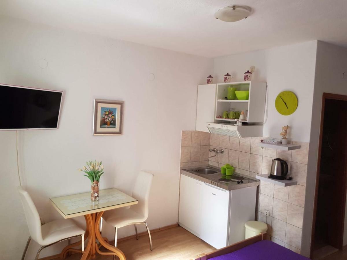 Ante Apartment